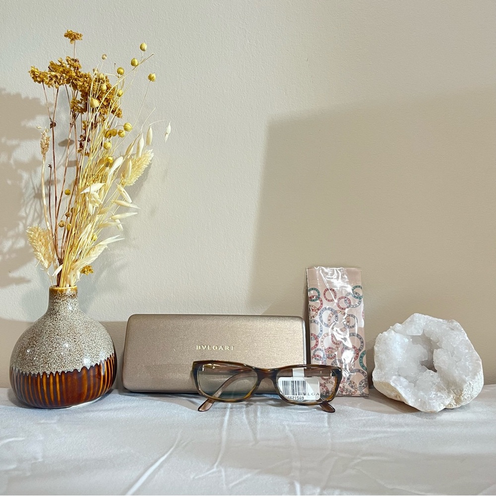 New Authentic BVLGARI glasses and case